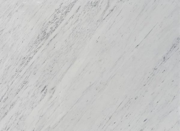 Skinrock White Carrara C/D/Polished est un marbre de carra blanc avec des veines grises