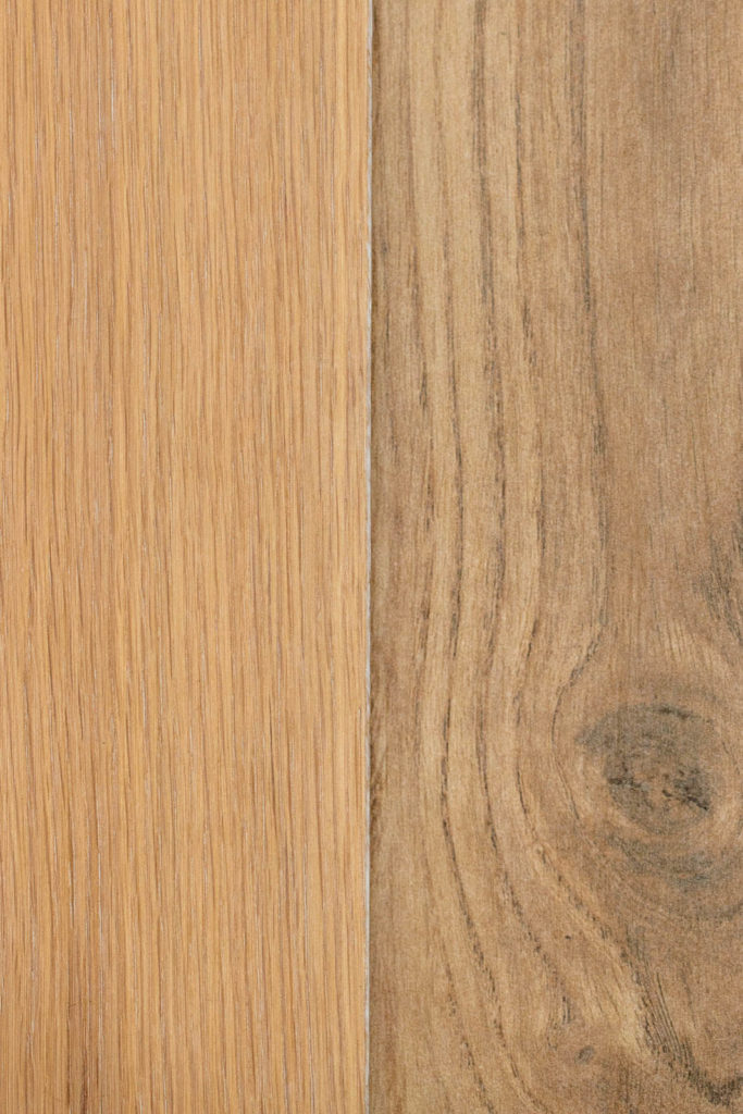 Comparaison entre une lame en parquet en bois et un carrelage imitation bois